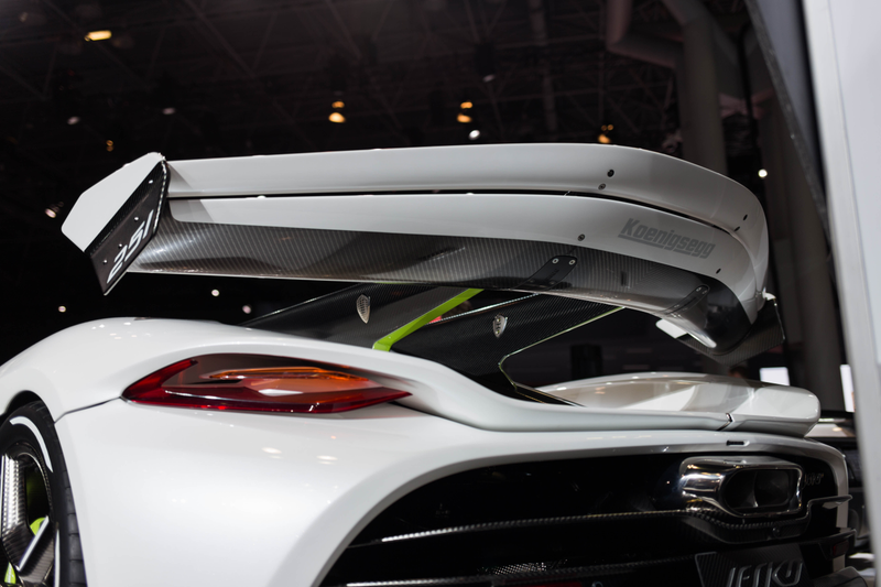Illustration for article titled The Koenigsegg Jesko's Wing Is Big and Absurd and I'm Obsessed With It